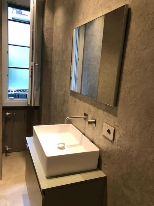 Duca Dei Navigli - Luxury Apartment In Milan Exterior photo